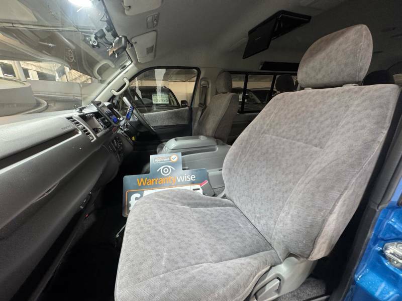 Toyota HiAce Panel Van White #10