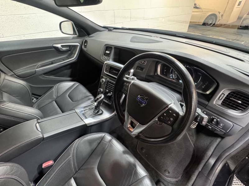 Volvo V60 2.0 D4 Lux White #8