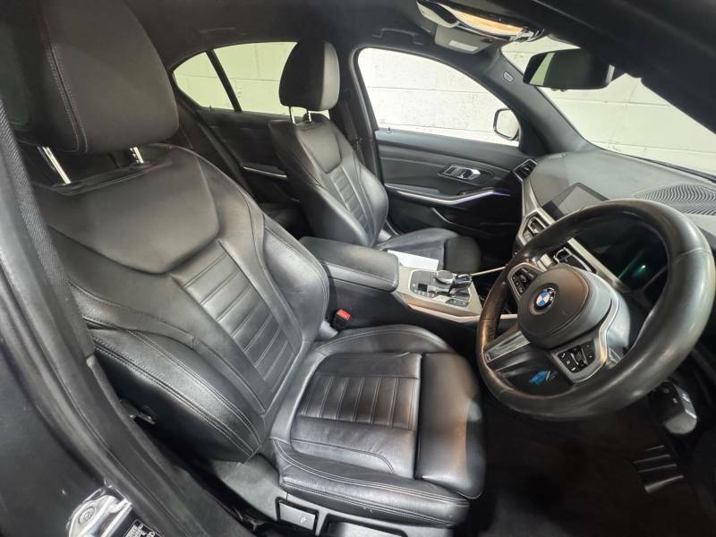 BMW 3 Series 320I Se Black #7