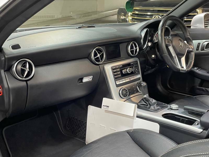 Mercedes-Benz SLK Automatic White #11
