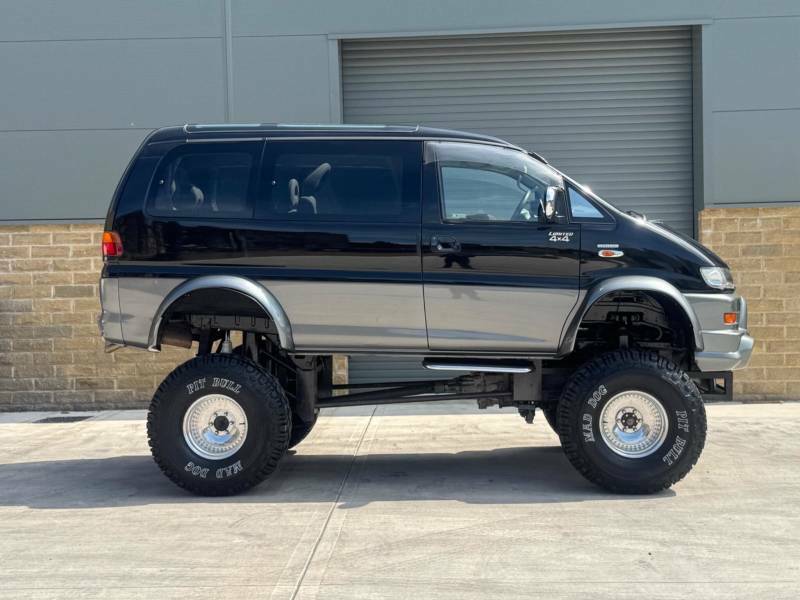 Mitsubishi Delica Spacegear 3.0 V6 Super Exceed 4Wd Lifted - 2003 0 Black #5