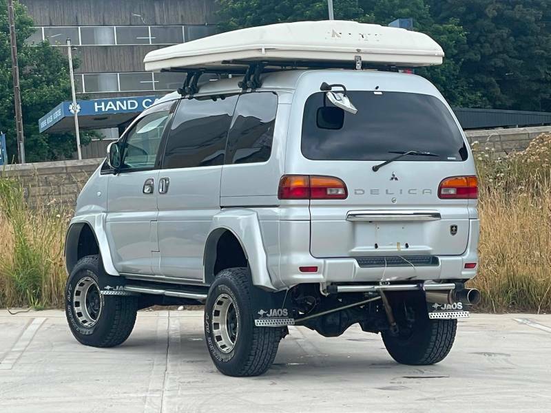 Mitsubishi Delica Spacegear 3.0 V6 4Wd Lifted Fresh Import - 2002 5 Silver #4