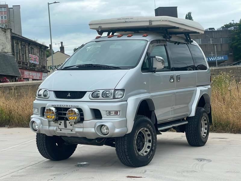 Mitsubishi Delica Spacegear 3.0 V6 4Wd Lifted Fresh Import - 2002 5 Silver #6