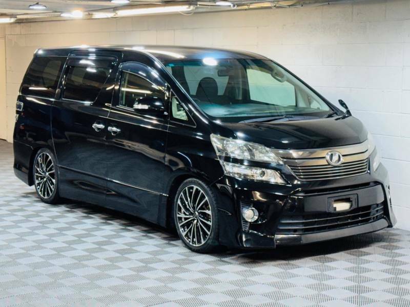 Toyota Vellfire 2.4 Z 8 Seats White #14