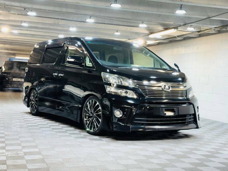 Toyota Vellfire 2.4 Z 8 Seats White #16