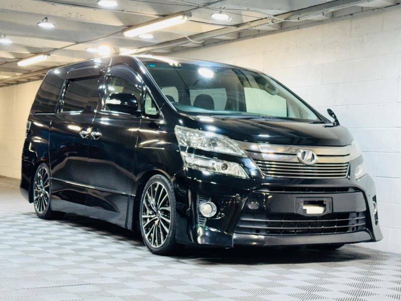 Toyota Vellfire 2.4 Z 8 Seats White #15