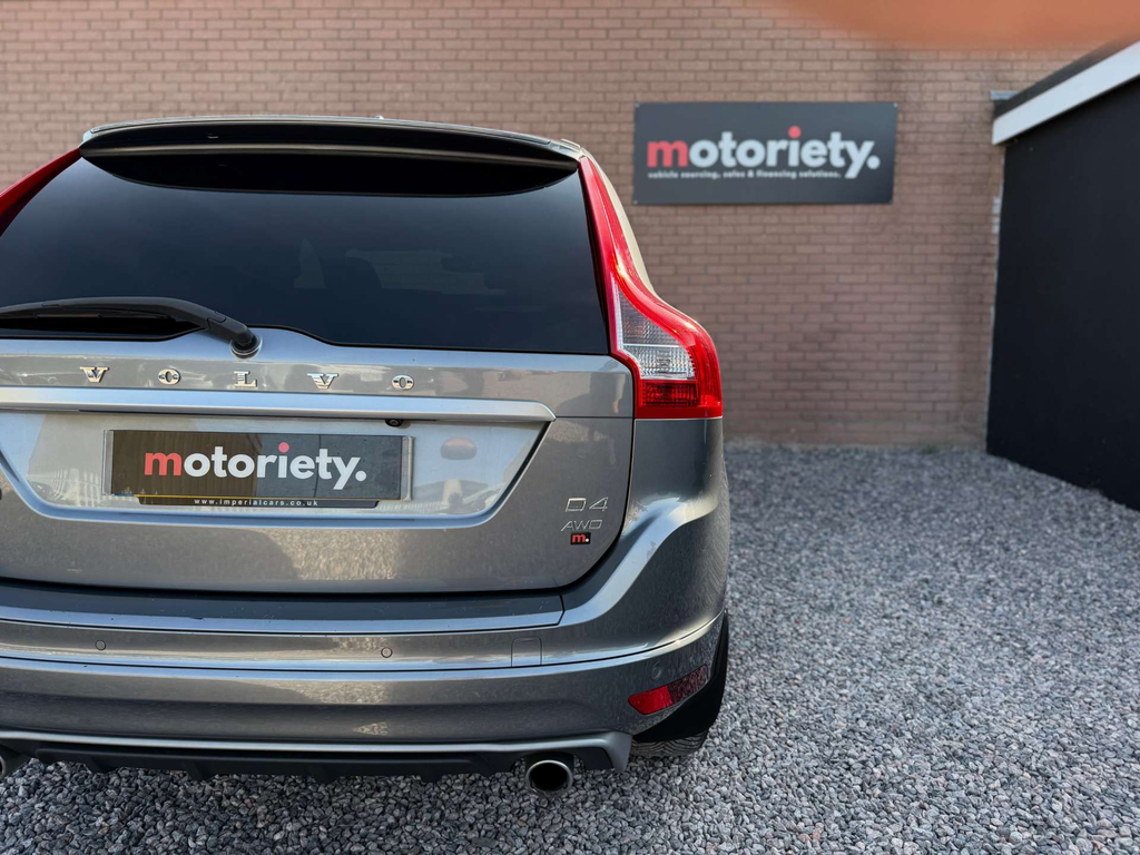 Volvo XC60 2.0 D4 R-design Lux Nav Suv Euro 6 Blue #26