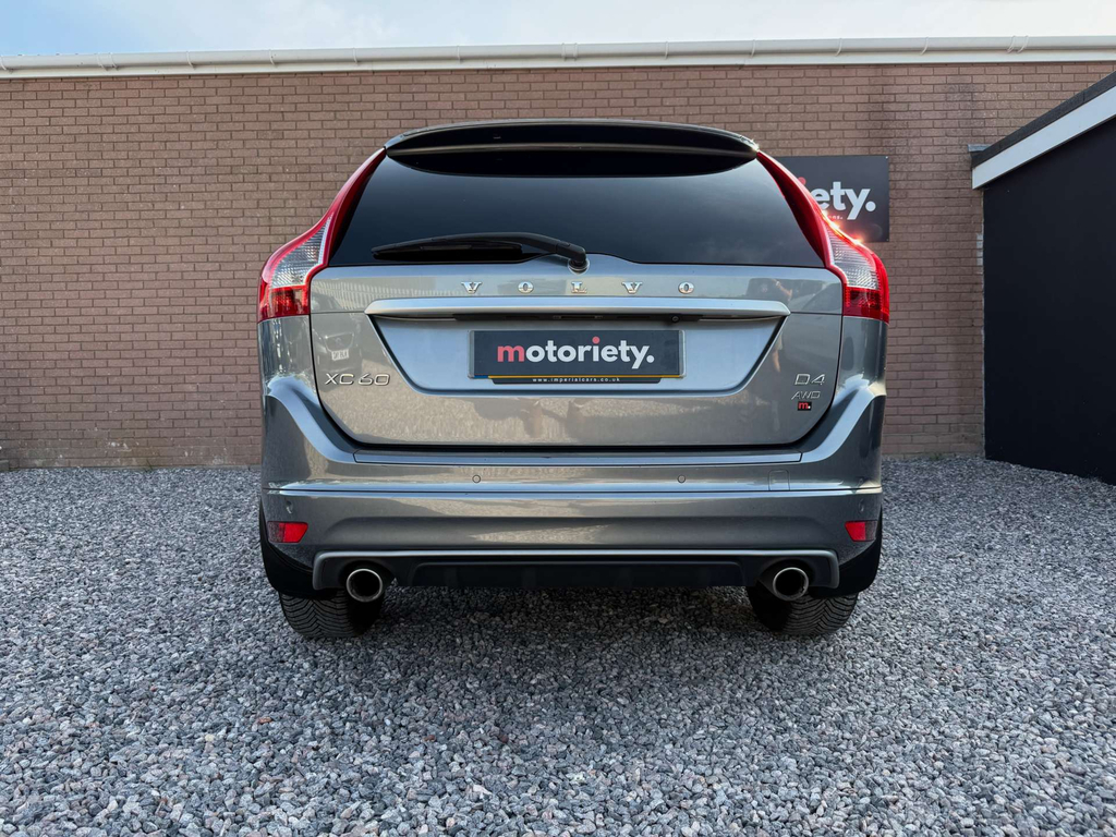 Volvo XC60 2.0 D4 R-design Lux Nav Suv Euro 6 Blue #23