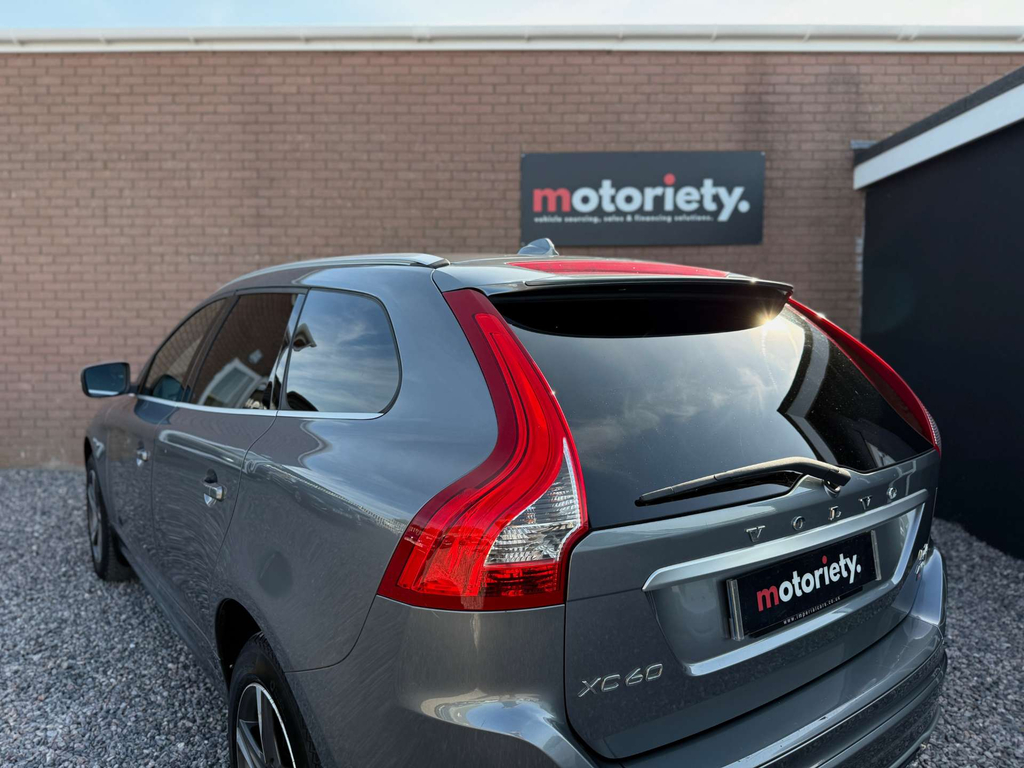 Volvo XC60 2.0 D4 R-design Lux Nav Suv Euro 6 Blue #21