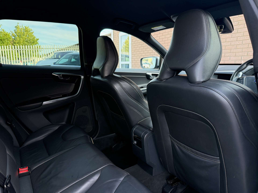 Volvo XC60 2.0 D4 R-design Lux Nav Suv Euro 6 Blue #49