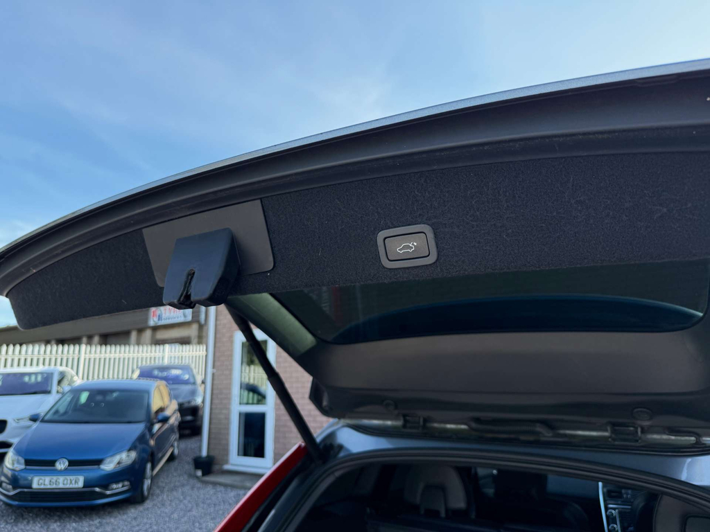 Volvo XC60 2.0 D4 R-design Lux Nav Suv Euro 6 Blue #39