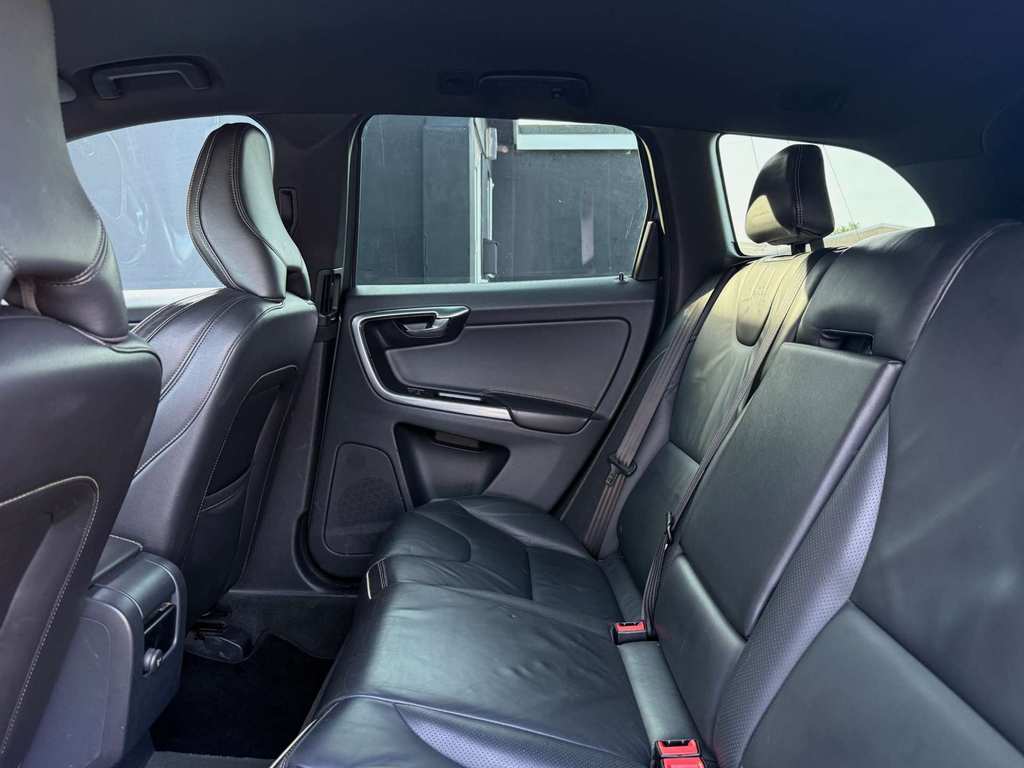 Volvo XC60 2.0 D4 R-design Lux Nav Suv Euro 6 Blue #54