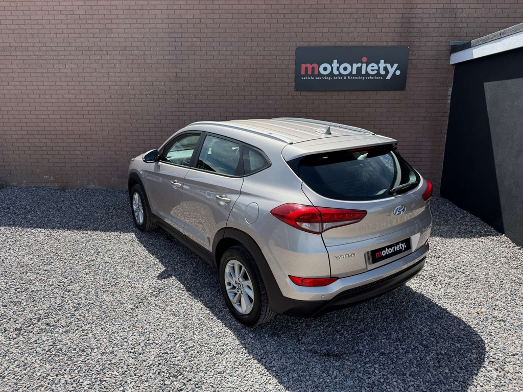 Hyundai Tucson Se Nav Blue Drive 2Wd Gdi #3