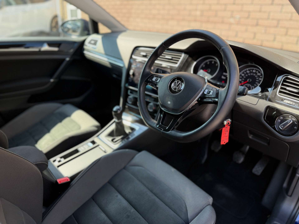 Volkswagen Golf Gt Tsi Evo YX67YWM #2