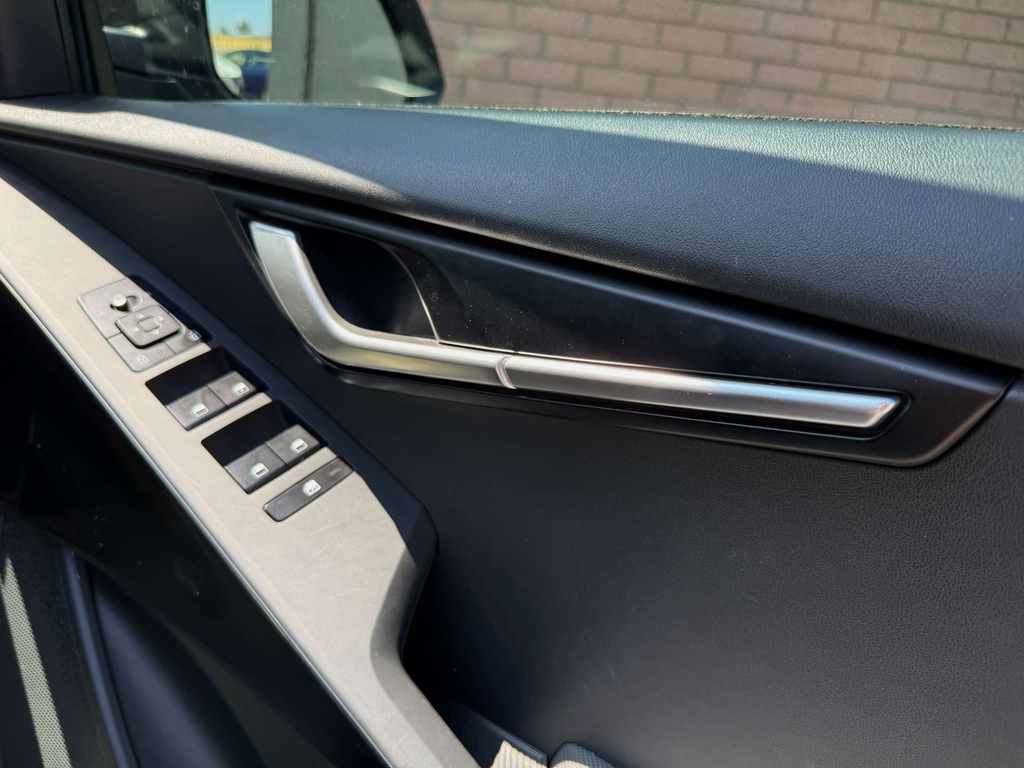 Kia Niro 4 Black #54