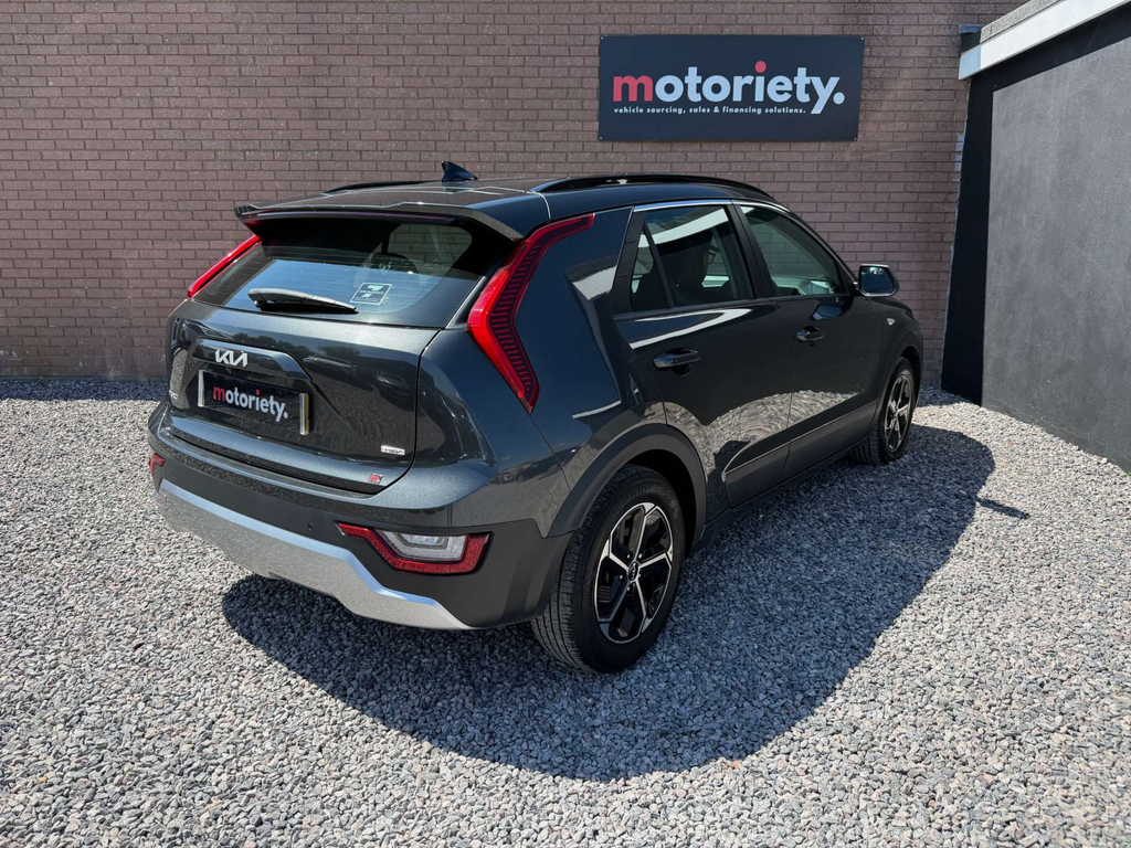 Kia Niro 4 Black #30