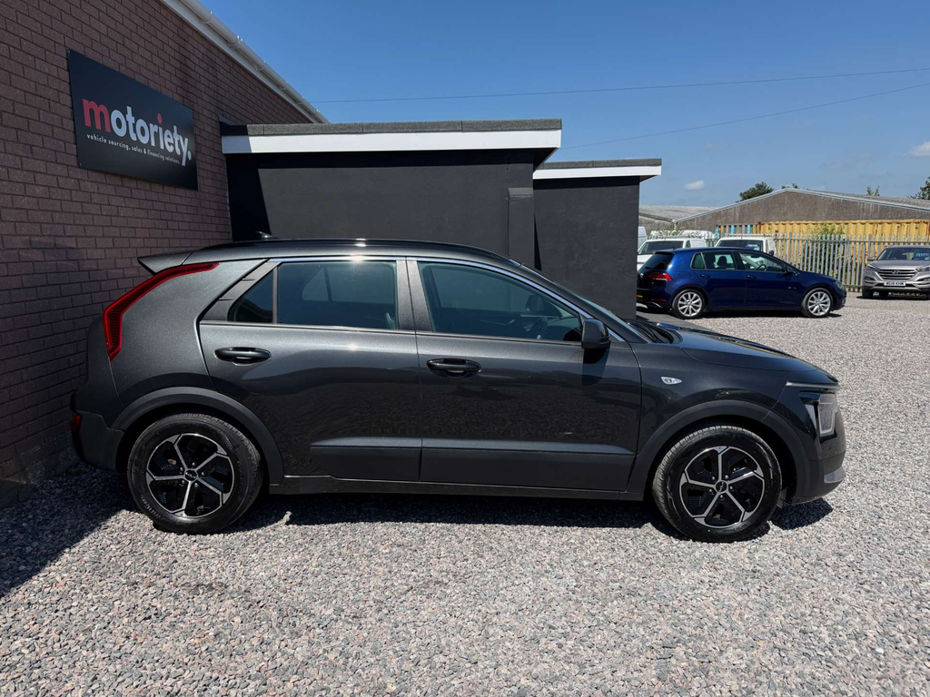 Kia Niro 4 Black #33