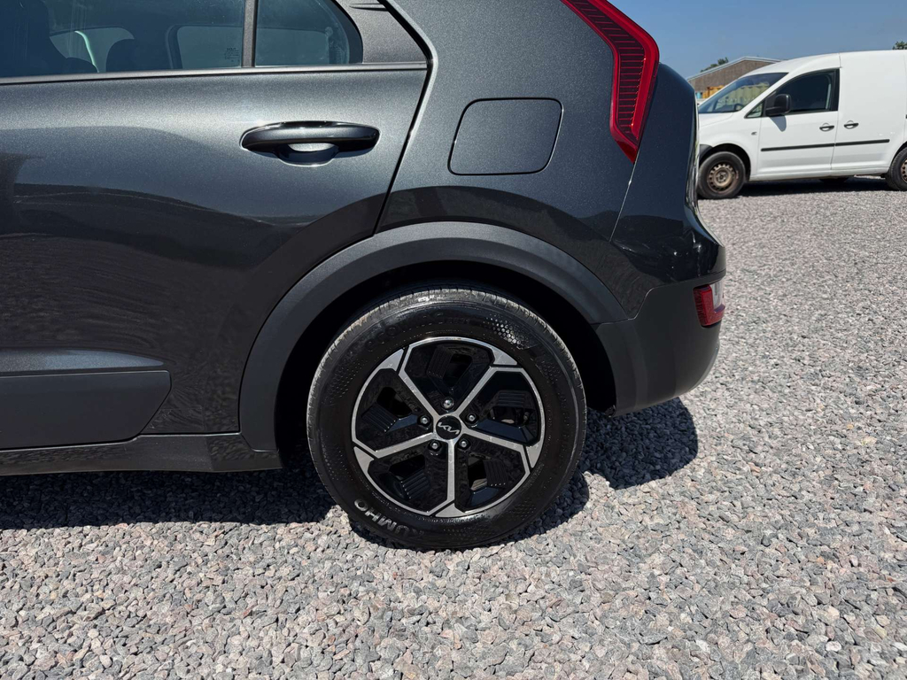 Kia Niro 4 Black #19