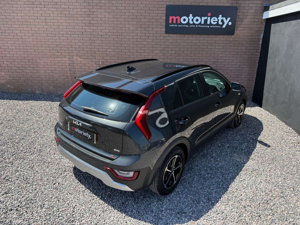 Kia Niro 4 Black #28