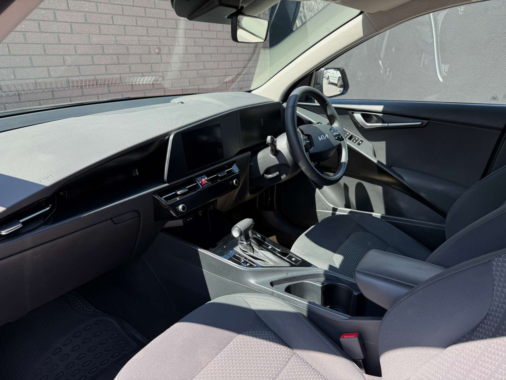 Kia Niro 4 Black #41