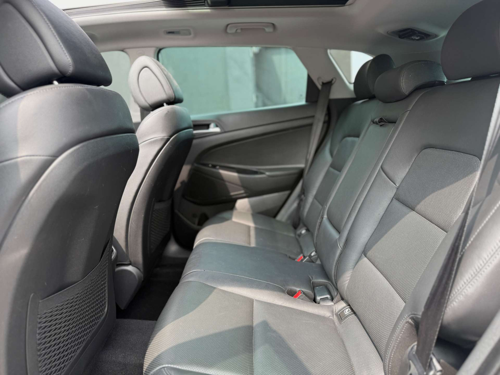 Hyundai Tucson 2017 17 Crdi Black #46