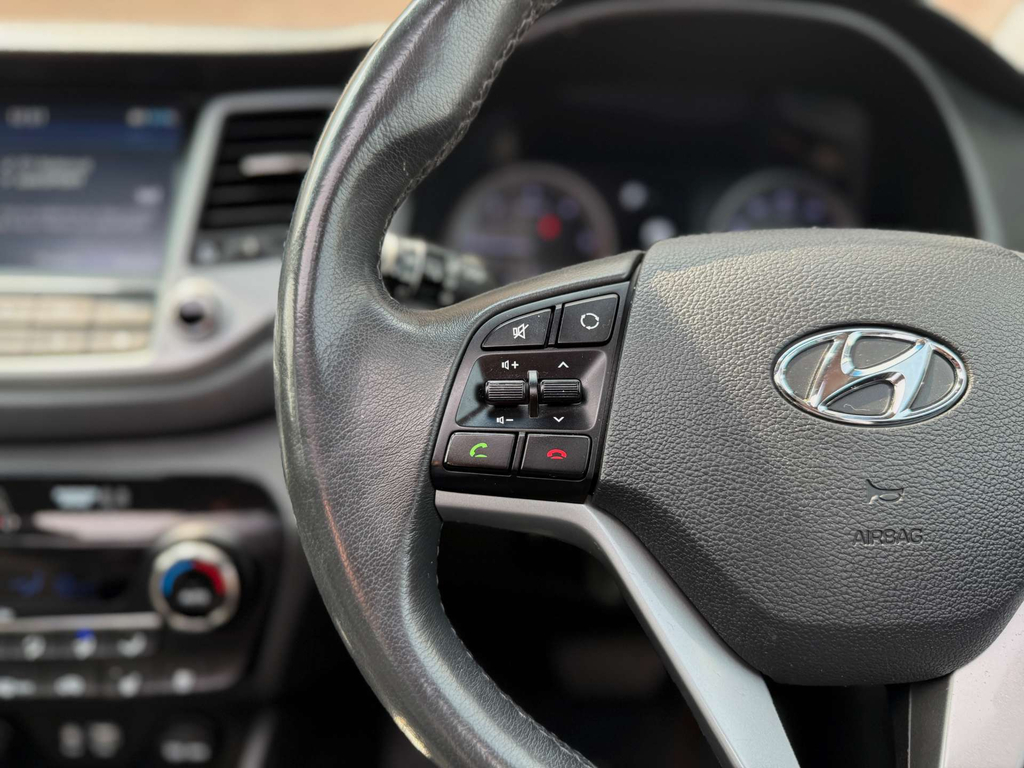 Hyundai Tucson 2017 17 Crdi Black #56