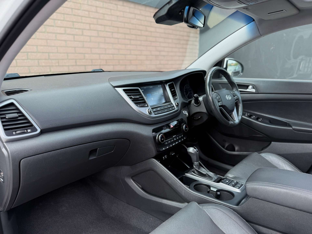 Hyundai Tucson 2017 17 Crdi Black #39