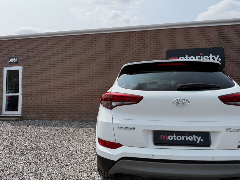 Hyundai Tucson 2017 17 Crdi Black #24