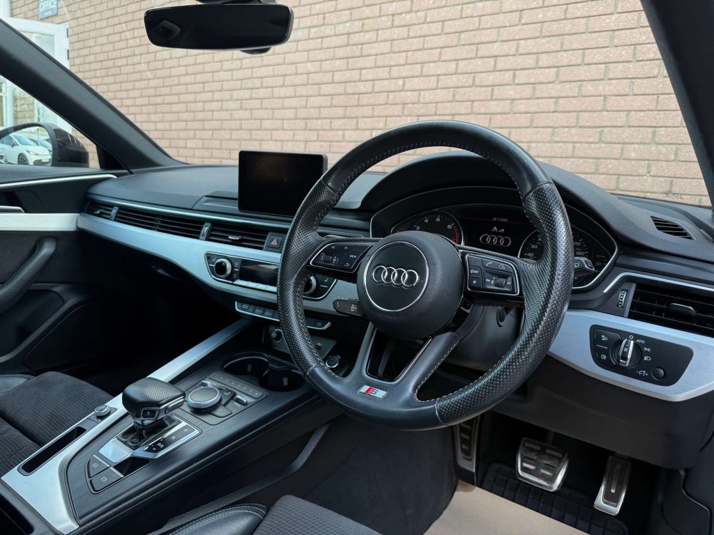 Audi A4 S Line Tfsi  #3