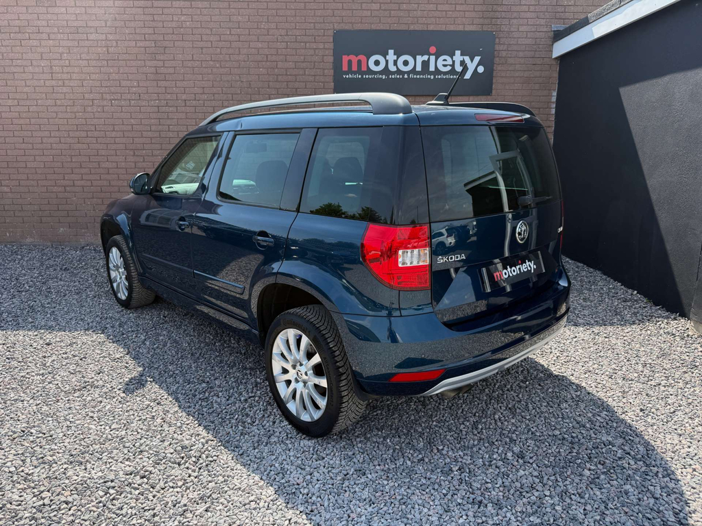 Skoda Yeti Suv 1.2 Red #17
