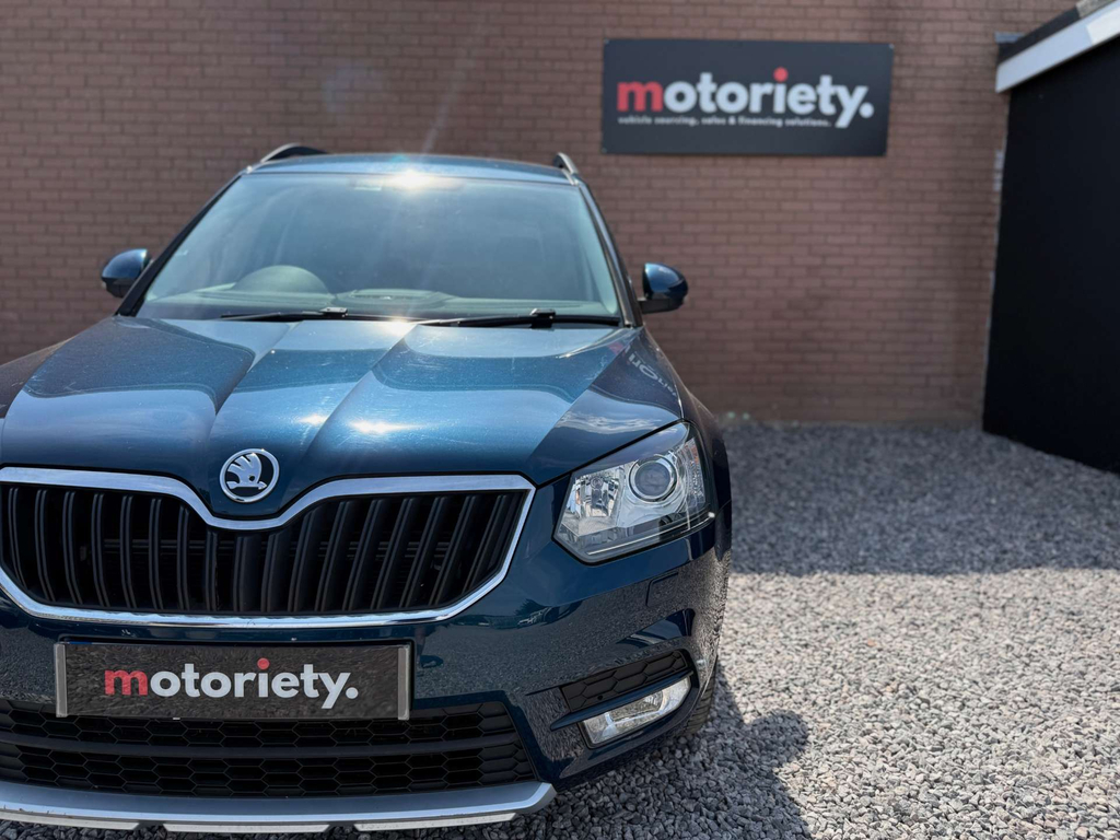 Skoda Yeti Suv 1.2 Red #11