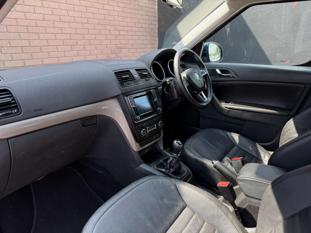Skoda Yeti Suv 1.2 Red #38