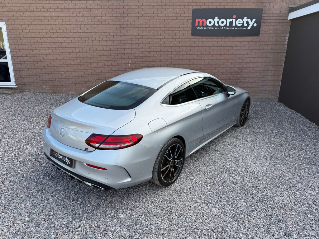 Mercedes-Benz 300  White #31