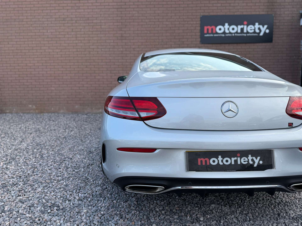 Mercedes-Benz 300  White #22