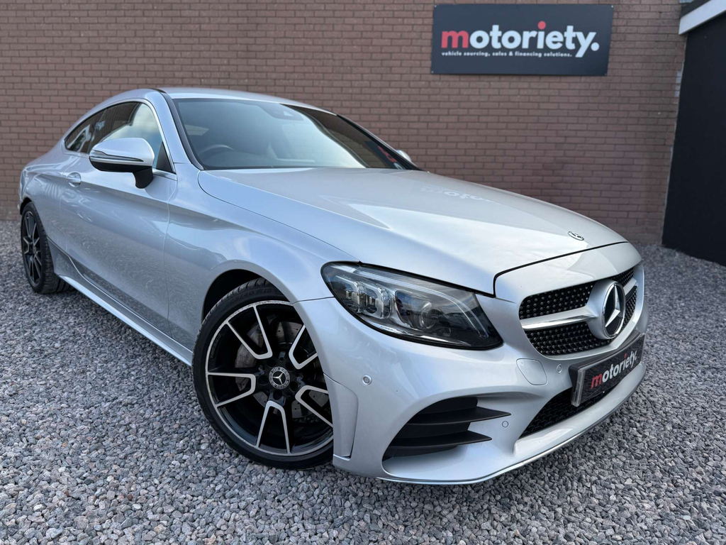 Mercedes-Benz 300 C Amg Line Premium Silver #6
