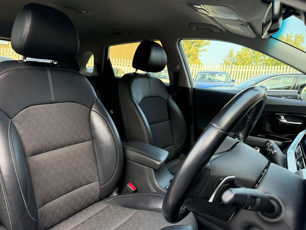 Kia Niro 1.6 Gdi Hybrid 2 Dct Black #41