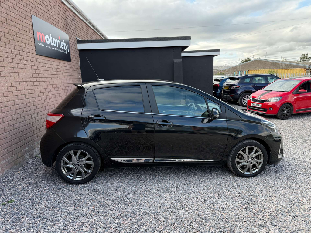 Toyota Yaris Red #33