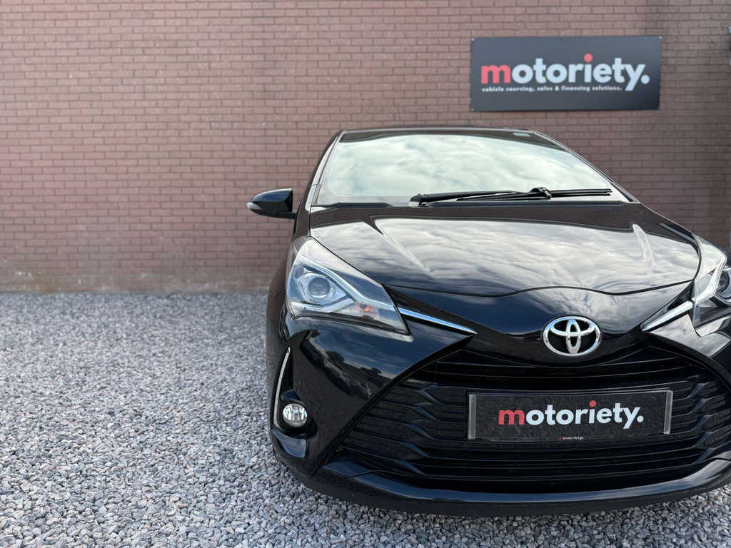 Toyota Yaris Red #7