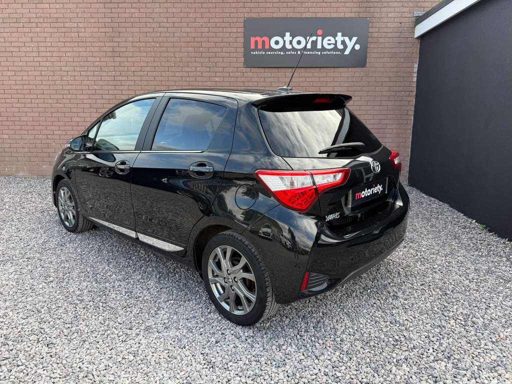 Toyota Yaris Red #20