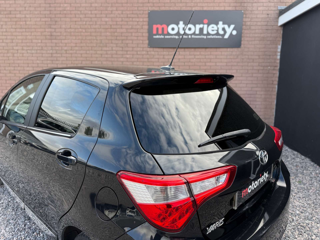 Toyota Yaris Red #21