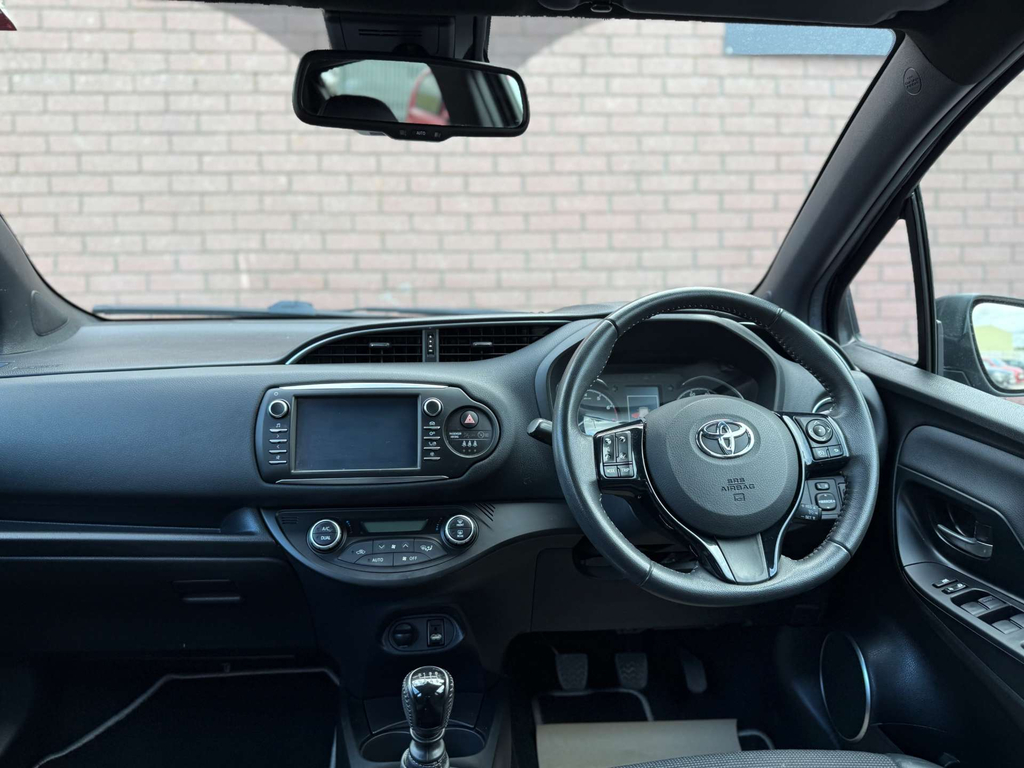 Toyota Yaris Red #56