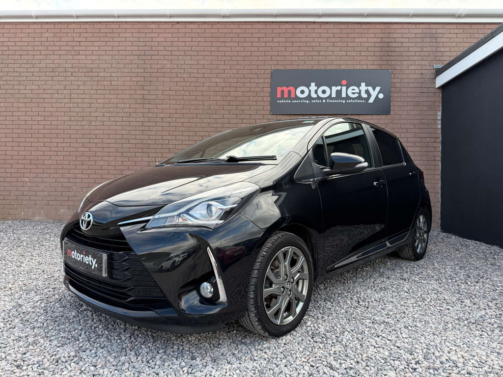 Toyota Yaris Red #13