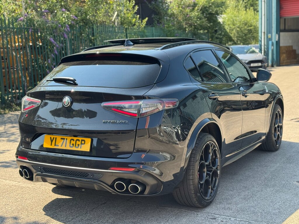Alfa Romeo Stelvio 2.9 V6 Bi-turbo Quadrifoglio Suv Gpf Au Black #3