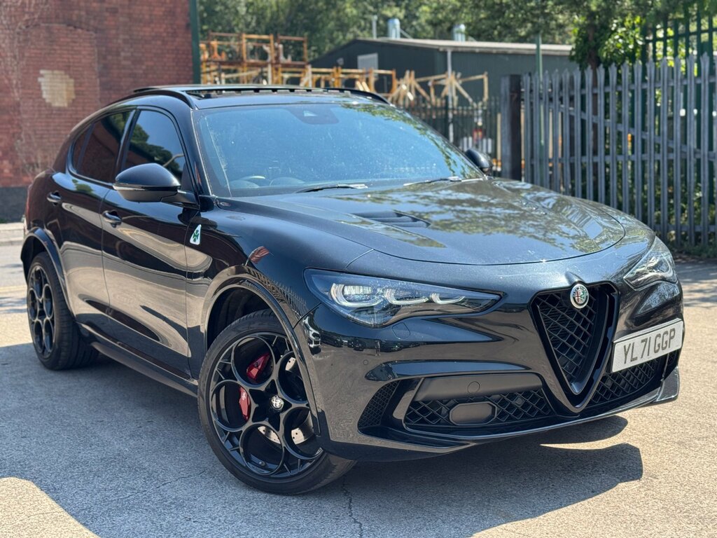 Alfa Romeo Stelvio 2.9 V6 Bi-turbo Quadrifoglio Suv Gpf Au Black