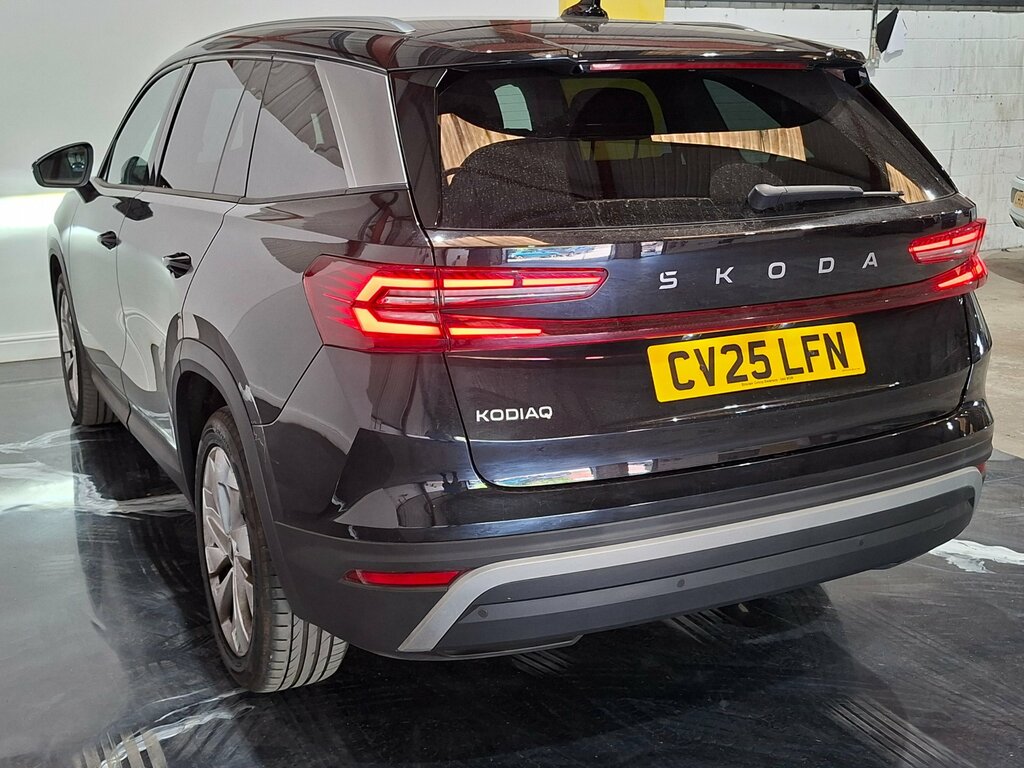 Skoda Kodiaq 1.5 Tsi E-tec Mhev Se L Suv Hybrid Dsg Black #2