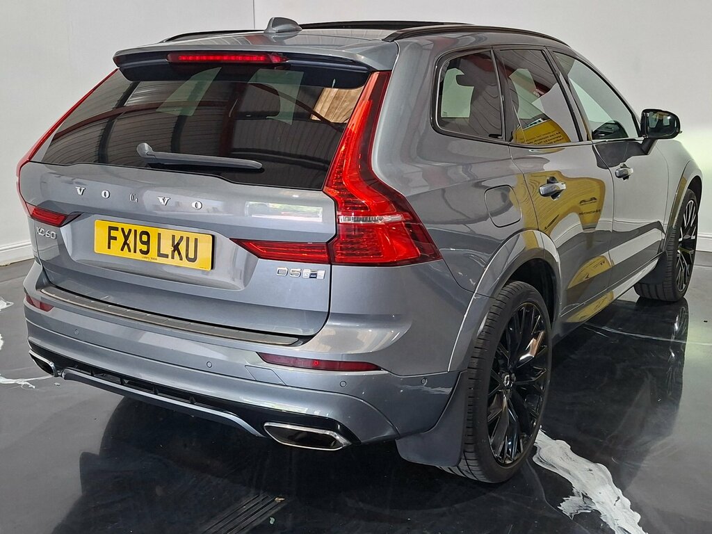 Volvo XC60 2.0 D5 Powerpulse R-design Pro Suv Grey #4
