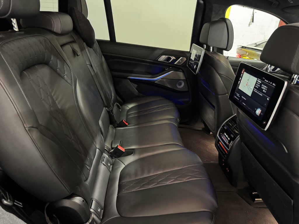 BMW X7 X7 M50d Black #13