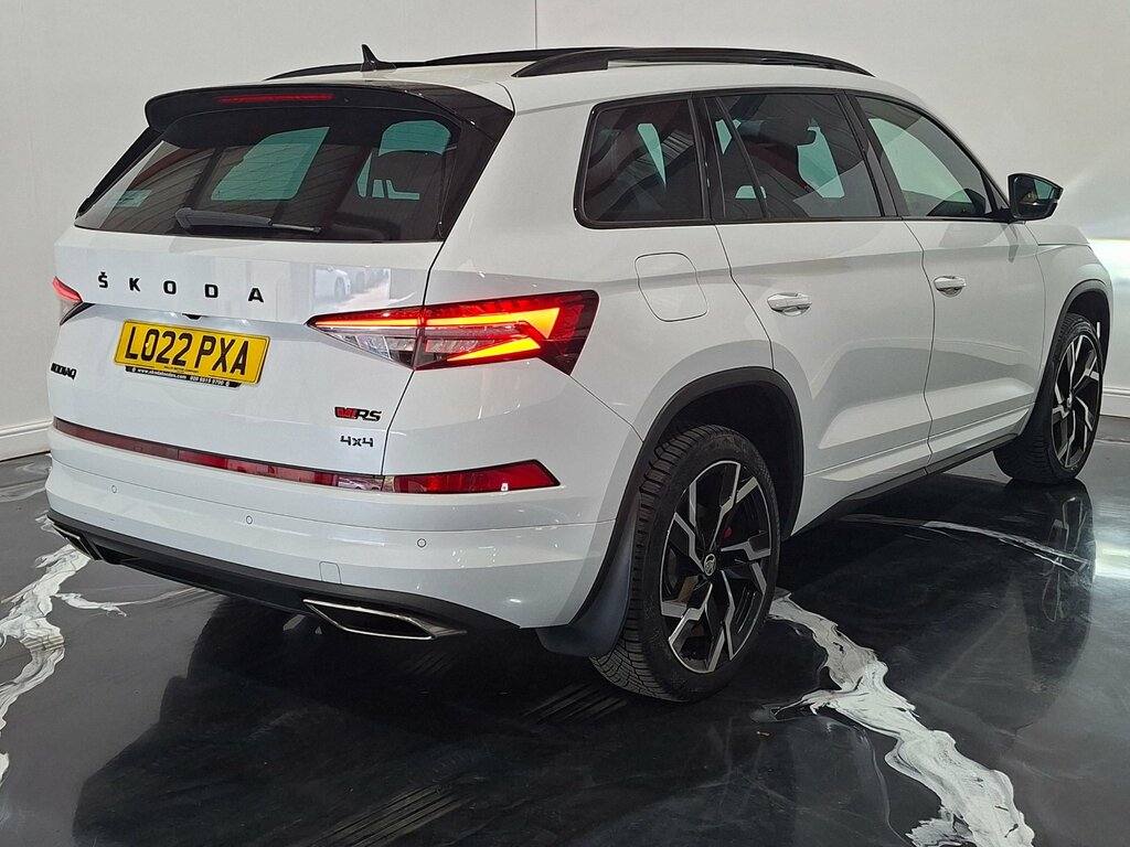 Skoda Kodiaq 2.0 Tsi Vrs Suv Dsg 4Wd Euro 6 Ss 7 White #4