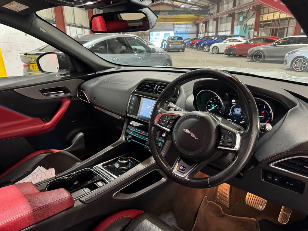 Jaguar F-Pace 3.0 D300 V6 S Suv Awd Euro 6 Ss White #5