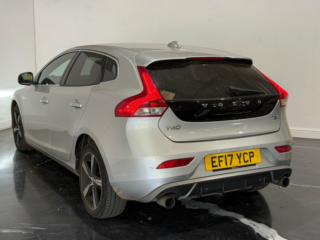 Volvo V40 1.5 T2 R-design Hatchback Euro 6 Silver #4
